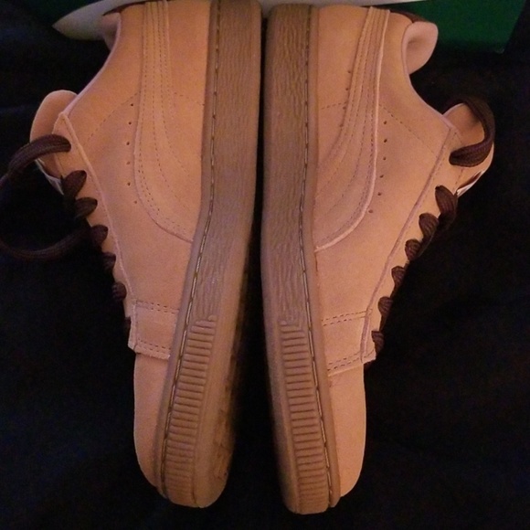 Wheat Puma Suede Classics! 5.5Y/7Women SALE! - Picture 7 of 7